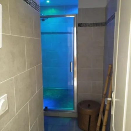 Couleurs Des Iles , Fréjus-plage