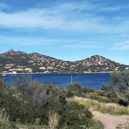 Couleurs Des Iles , Frejus-plage דירה