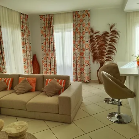Apartment Couleurs Des Iles , Frejus-plage *